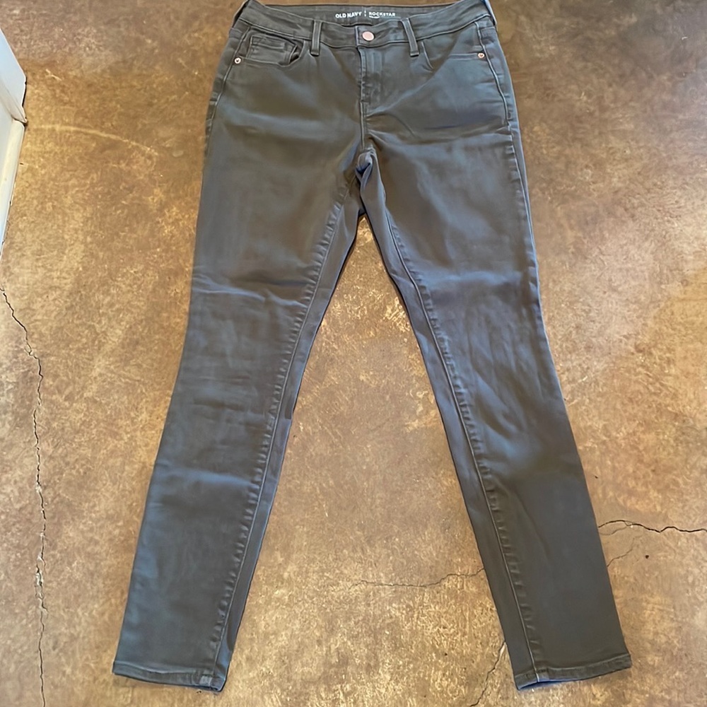 Old Navy Women’s Skinny Jeans in Charcoal Gray